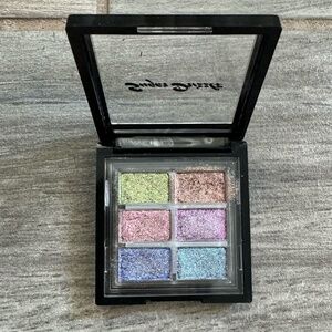 Sugar Drizzle holographic mini eyeshadow palette